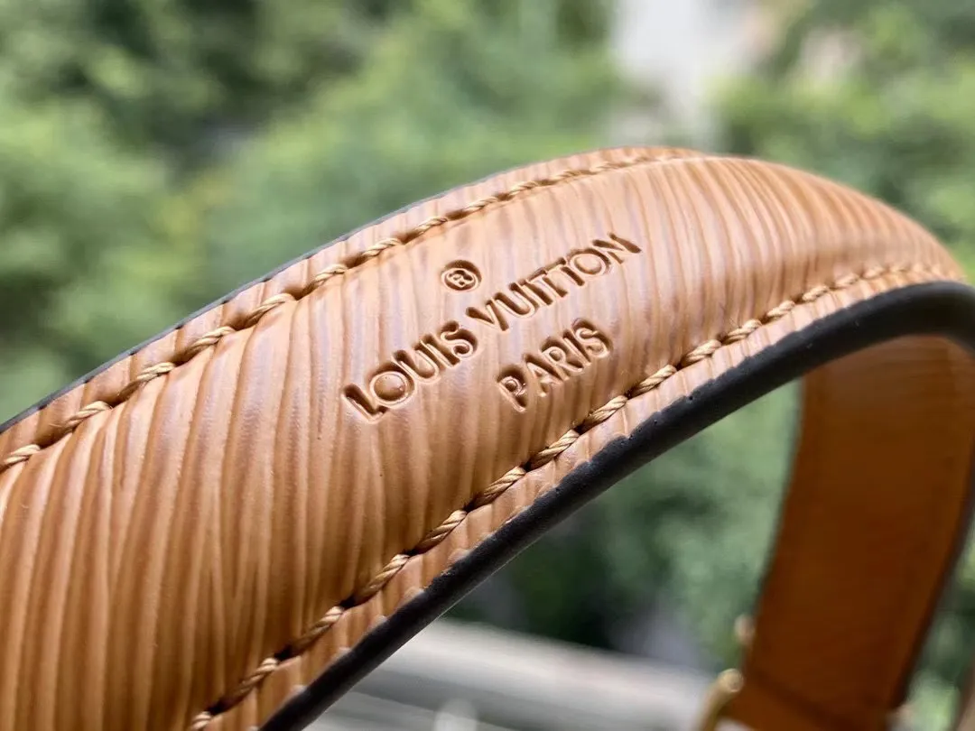 LOUIS VUITTON TWIST MM HANDBAG EPI GRAINED LEATHER GOLD CIPANGO M59026_8 LOUIS VUITTON TWIST MM HANDBAG EPI GRAINED LEATHER GOLD CIPANGO M59026 8