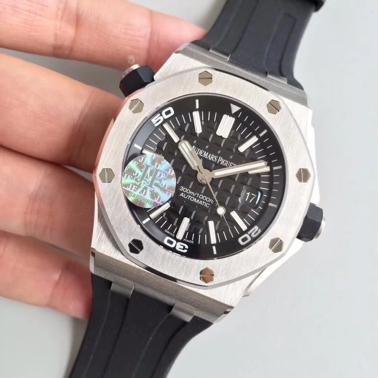 AUDEMARS-PIGUET-ROYAL-OAK-OFFSHORE-DIVER-STAINLESS-STEEL-BLACK-03 AUDEMARS PIGUET ROYAL OAK OFFSHORE DIVER STAINLESS STEEL BLACK 03