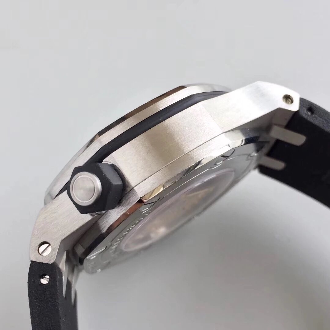 AUDEMARS-PIGUET-ROYAL-OAK-OFFSHORE-DIVER-STAINLESS-STEEL-BLACK-06 AUDEMARS PIGUET ROYAL OAK OFFSHORE DIVER STAINLESS STEEL BLACK 06