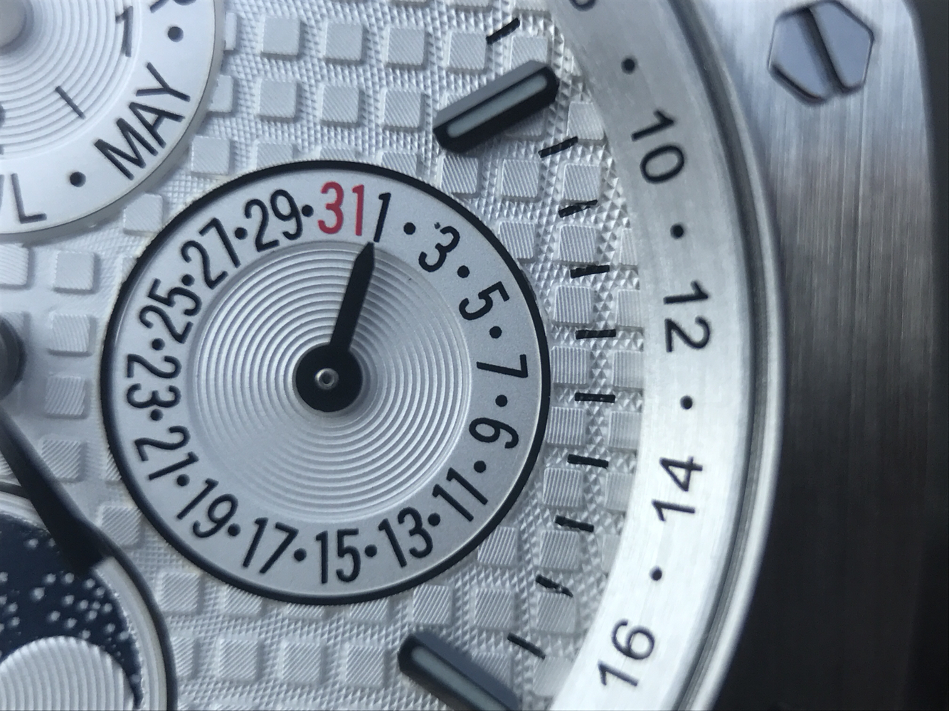 AUDEMARS-PIGUET-ROYAL-OAK-PERPETUAL-CALENDAR-41-STAINLESS-STEEL-SILVER-011 AUDEMARS PIGUET ROYAL OAK PERPETUAL CALENDAR 41 STAINLESS STEEL SILVER 011