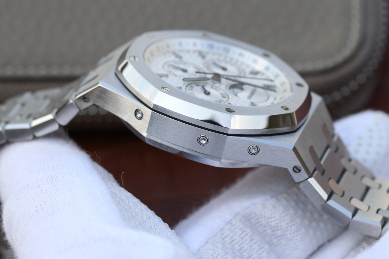 AUDEMARS-PIGUET-ROYAL-OAK-PERPETUAL-CALENDAR-41-STAINLESS-STEEL-SILVER-06 AUDEMARS PIGUET ROYAL OAK PERPETUAL CALENDAR 41 STAINLESS STEEL SILVER 06