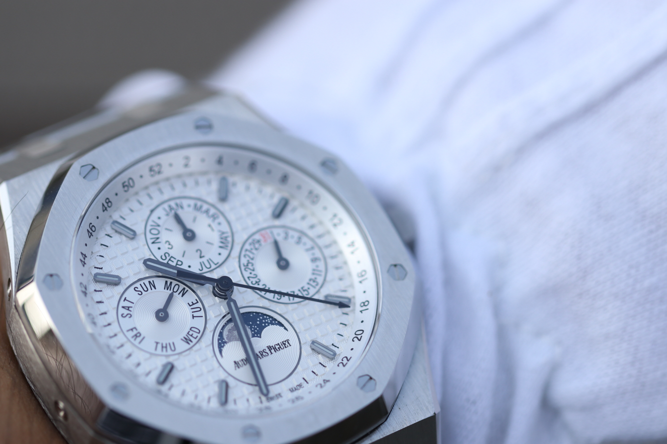 AUDEMARS-PIGUET-ROYAL-OAK-PERPETUAL-CALENDAR-41-STAINLESS-STEEL-SILVER-09 AUDEMARS PIGUET ROYAL OAK PERPETUAL CALENDAR 41 STAINLESS STEEL SILVER 09