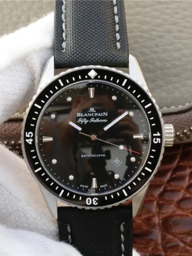 BLANCPAIN FIFTY FATHOMS BATHYSCAPHE STAINLESS STEEL GREY BLACK CANVAS 5000 1110 B52A 1