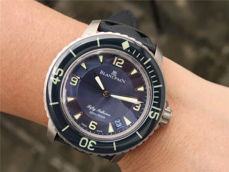 BLANCPAIN-FIFTY-FATHOMS-BLUE-BLUE-BLUE-NATO-5015-12B40-NAOA-09 BLANCPAIN FIFTY FATHOMS BLUE BLUE BLUE NATO 5015 12B40 NAOA 09