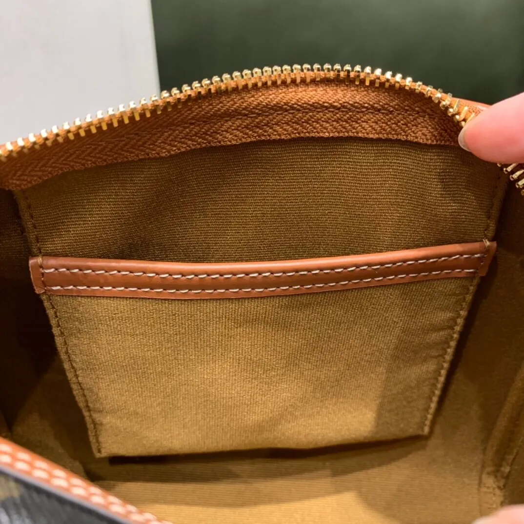 CELINE SMALL BOSTON IN TRIOMPHE CANVAS AND CALFSKIN TAN 197582CAS.04LU_10 CELINE SMALL BOSTON IN TRIOMPHE CANVAS AND CALFSKIN TAN 197582CAS.04LU 10