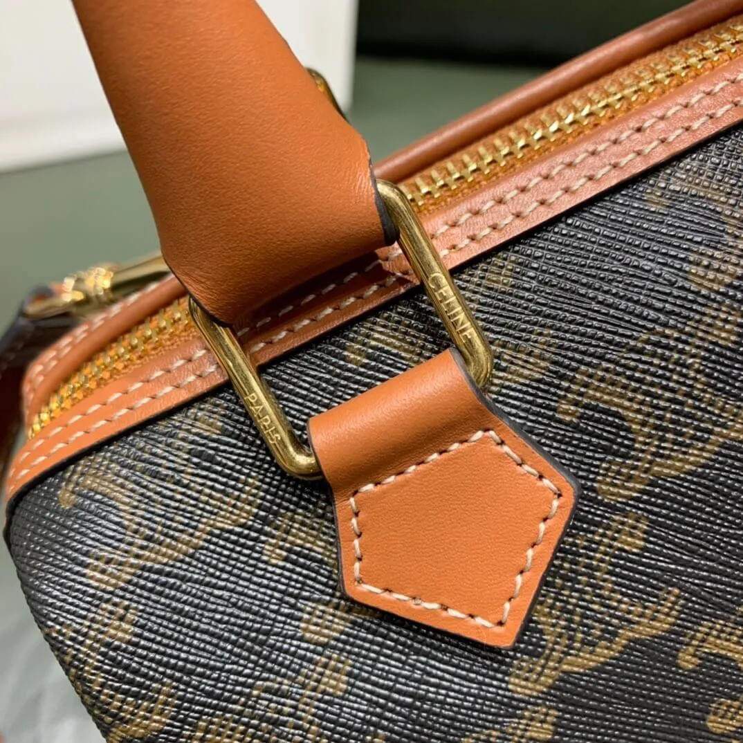 CELINE SMALL BOSTON IN TRIOMPHE CANVAS AND CALFSKIN TAN 197582CAS.04LU_9 CELINE SMALL BOSTON IN TRIOMPHE CANVAS AND CALFSKIN TAN 197582CAS.04LU 9