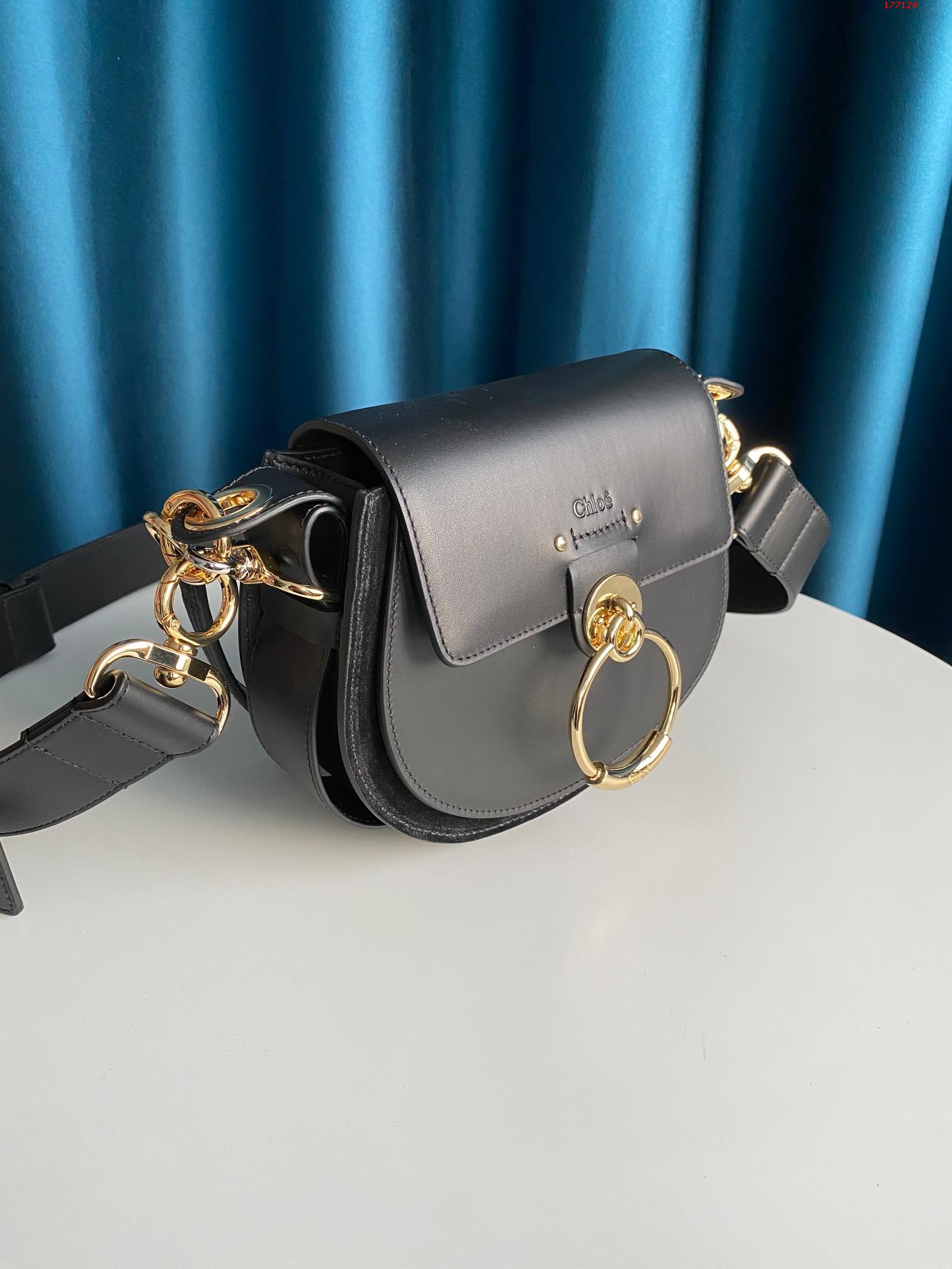 CHLOE-TESS-SMALL-BAG-IN-SHINY-&-SUEDE-CALFSKIN-BLACK-ITEM-CHC18WS153A37001-02 CHLOE TESS SMALL BAG IN SHINY SUEDE CALFSKIN BLACK ITEM CHC18WS153A37001 02