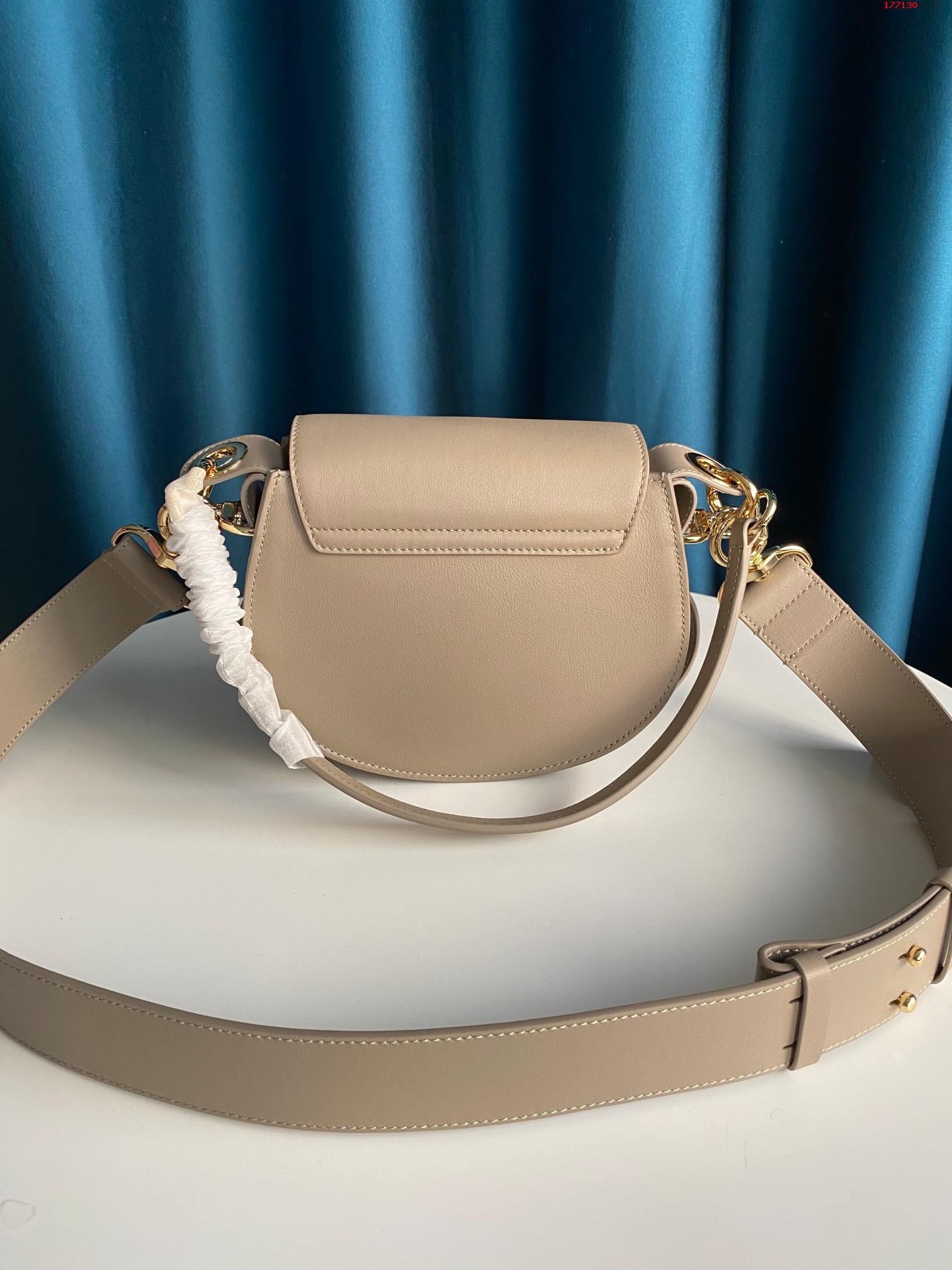 CHLOE-TESS-SMALL-BAG-IN-SHINY-&-SUEDE-CALFSKIN-MOTTY-GRAY-CHC18WS153A3723W-03 CHLOE TESS SMALL BAG IN SHINY SUEDE CALFSKIN MOTTY GRAY CHC18WS153A3723W 03