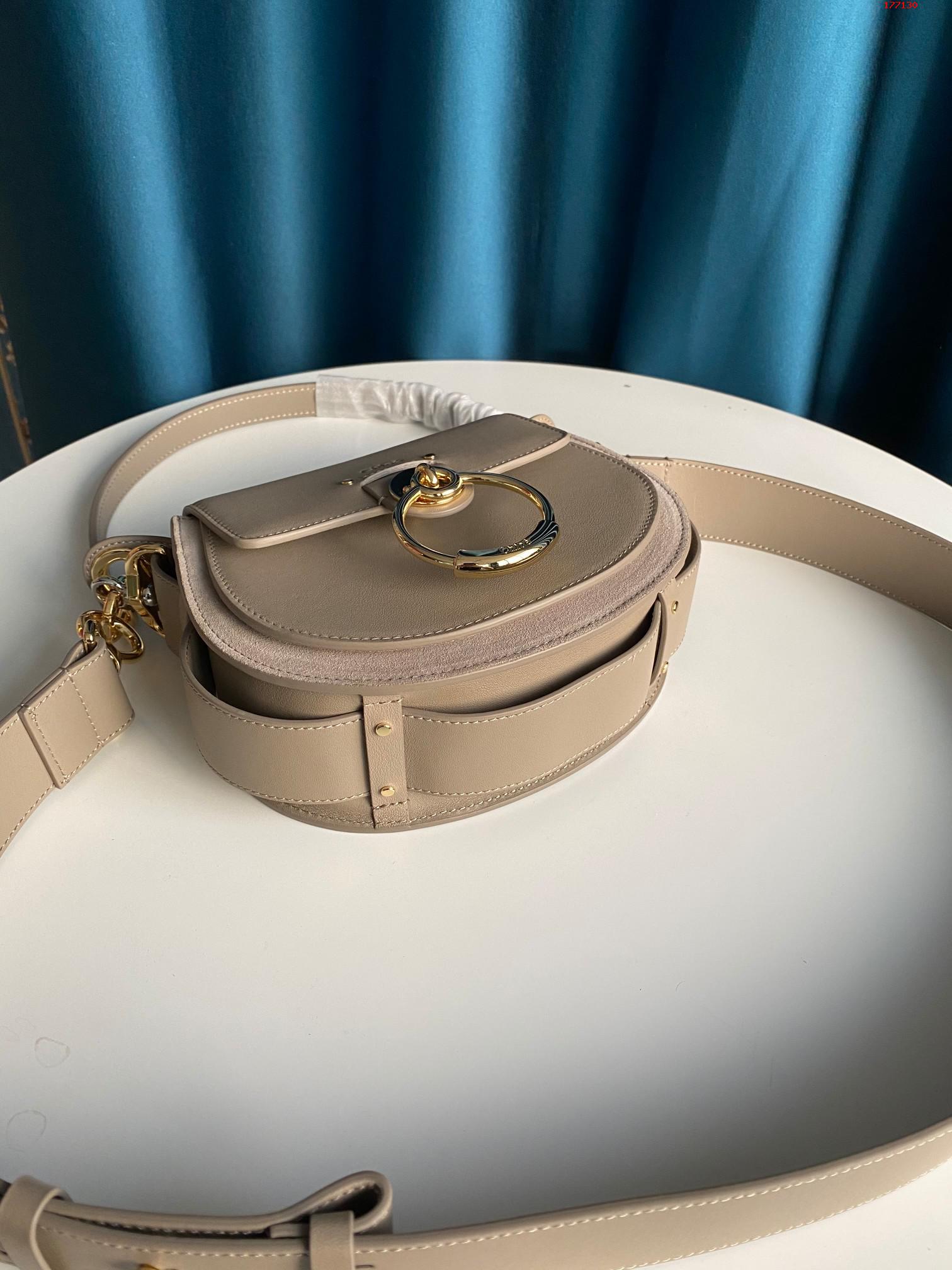 CHLOE-TESS-SMALL-BAG-IN-SHINY-&-SUEDE-CALFSKIN-MOTTY-GRAY-CHC18WS153A3723W-04 CHLOE TESS SMALL BAG IN SHINY SUEDE CALFSKIN MOTTY GRAY CHC18WS153A3723W 04