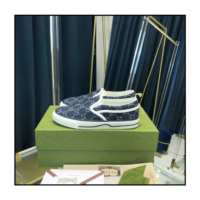 GUCCI-MEN'S-TENNIS-1977-SLIP-ON-SNEAKER-BLUE-643489-2KQ20-4465-01 GUCCI MENS TENNIS 1977 SLIP ON SNEAKER BLUE 643489 2KQ20 4465 01