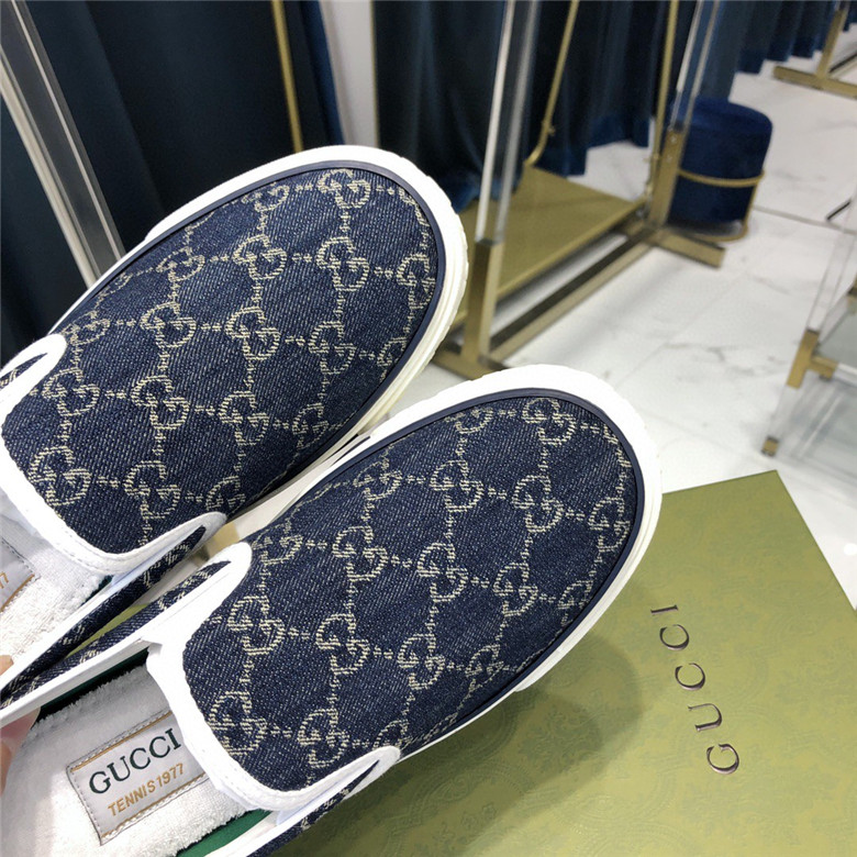 GUCCI-MEN'S-TENNIS-1977-SLIP-ON-SNEAKER-BLUE-643489-2KQ20-4465-06 GUCCI MENS TENNIS 1977 SLIP ON SNEAKER BLUE 643489 2KQ20 4465 06