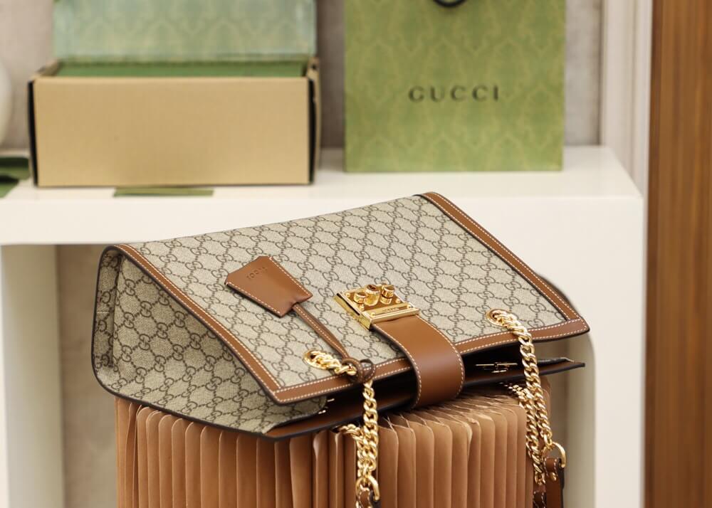 GUCCI-PADLOCK-MEDIUM-GG-SHOULDER-BAG-BEIGEEBONY-GG-SUPREME-CANVAS-BROWN-479197-04 GUCCI PADLOCK MEDIUM GG SHOULDER BAG BEIGEEBONY GG SUPREME CANVAS BROWN 479197 04