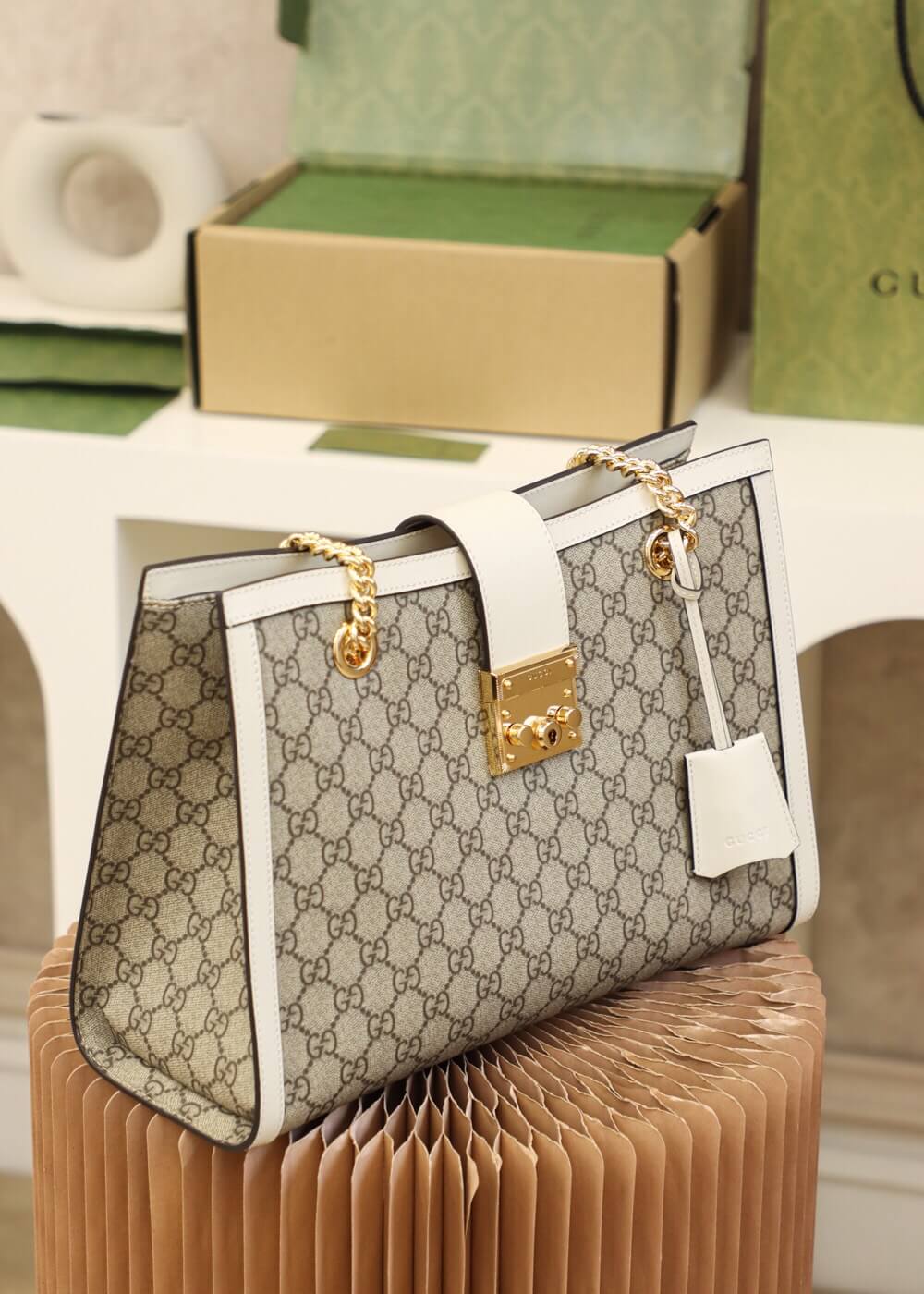 GUCCI-PADLOCK-MEDIUM-GG-SHOULDER-BAG-BEIGEEBONY-GG-SUPREME-CANVAS-WHITE-479197-03 GUCCI PADLOCK MEDIUM GG SHOULDER BAG BEIGEEBONY GG SUPREME CANVAS WHITE 479197 03