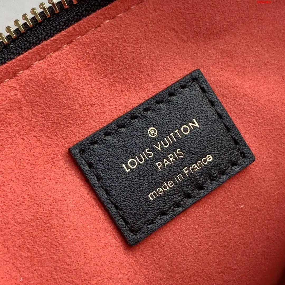 LOUIS VUITTON COUSSIN BB HANDBAG MONOGRAM-EMBOSSED PUFFY LAMBSKIN BLACK M59598_6 LOUIS VUITTON COUSSIN BB HANDBAG MONOGRAM EMBOSSED PUFFY LAMBSKIN BLACK M59598 6