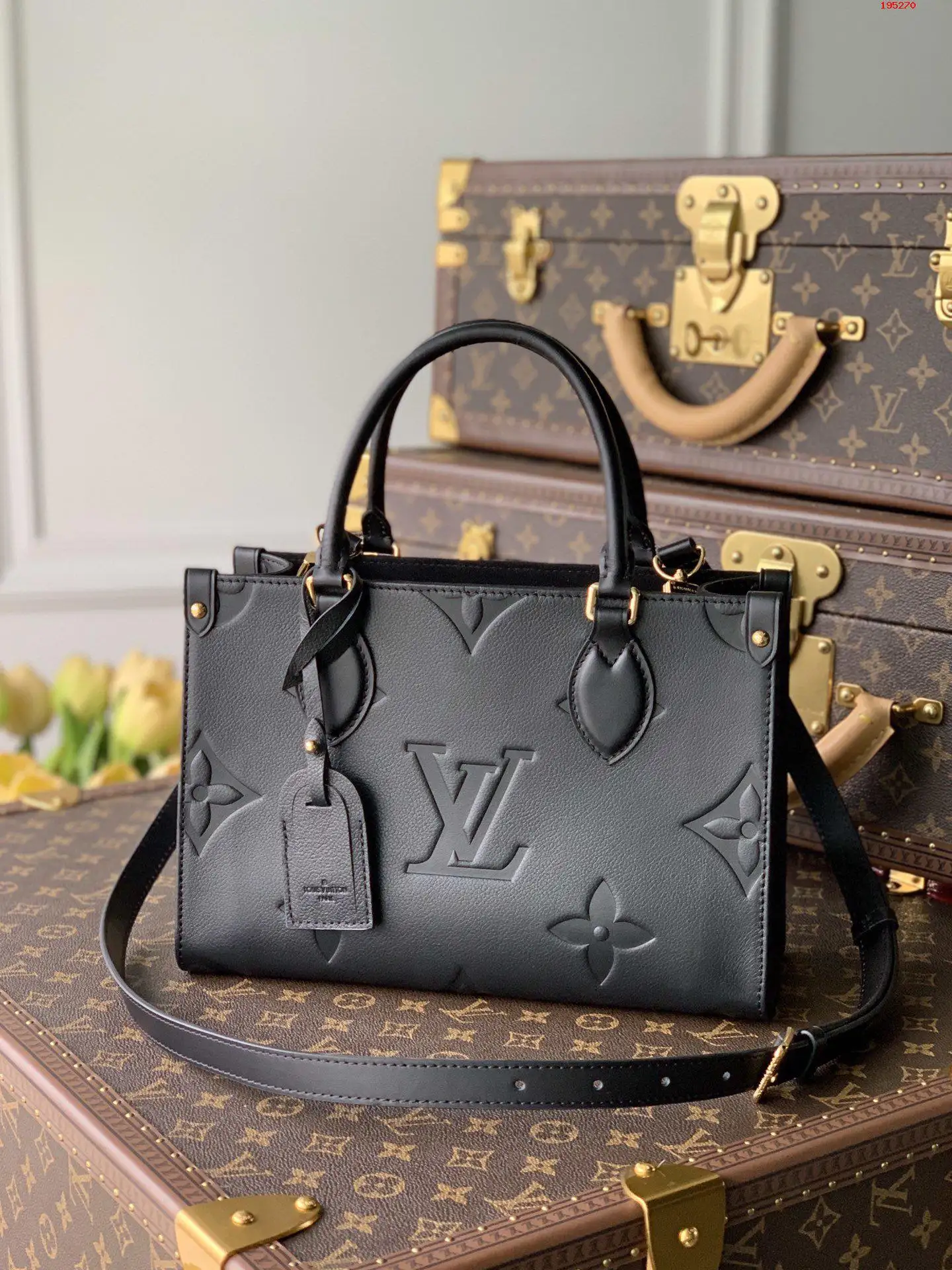 LOUIS VUITTON ONTHEGO PM TOTE HANDBAG EMBOSSED GRAINED COWHIDE LEATHER BLACK M45653_1 LOUIS VUITTON ONTHEGO PM TOTE HANDBAG EMBOSSED GRAINED COWHIDE LEATHER BLACK M45653 1