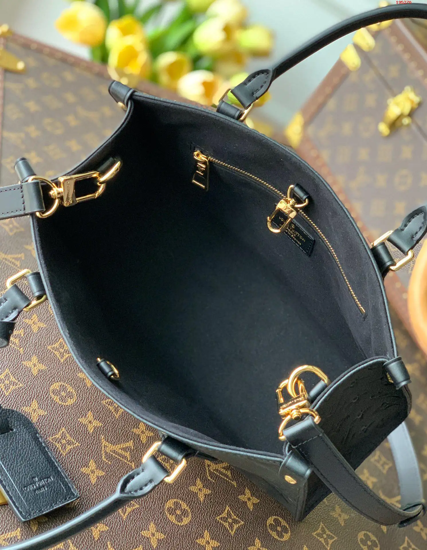 LOUIS VUITTON ONTHEGO PM TOTE HANDBAG EMBOSSED GRAINED COWHIDE LEATHER BLACK M45653_4 LOUIS VUITTON ONTHEGO PM TOTE HANDBAG EMBOSSED GRAINED COWHIDE LEATHER BLACK M45653 4