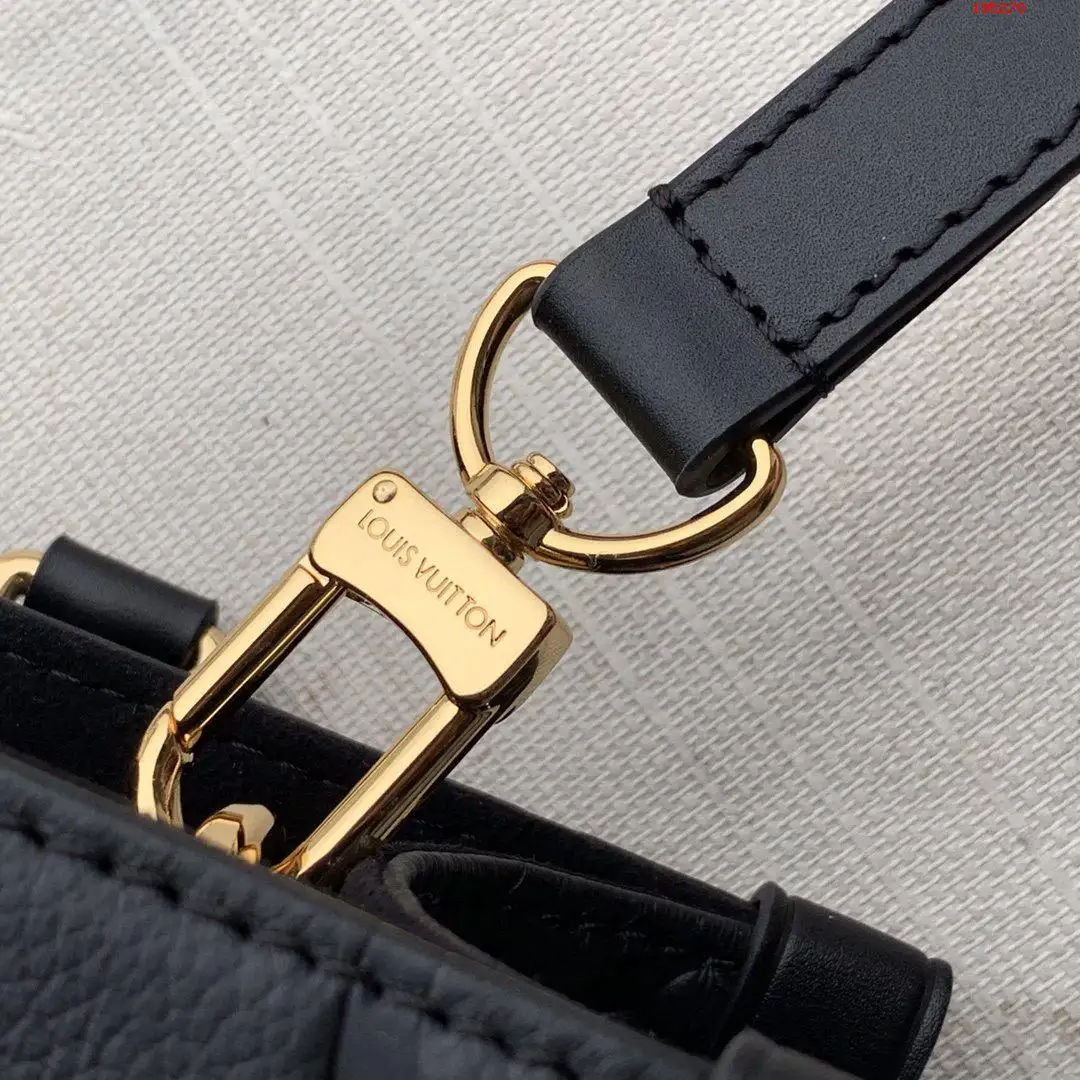 LOUIS VUITTON ONTHEGO PM TOTE HANDBAG EMBOSSED GRAINED COWHIDE LEATHER BLACK M45653_5 LOUIS VUITTON ONTHEGO PM TOTE HANDBAG EMBOSSED GRAINED COWHIDE LEATHER BLACK M45653 5