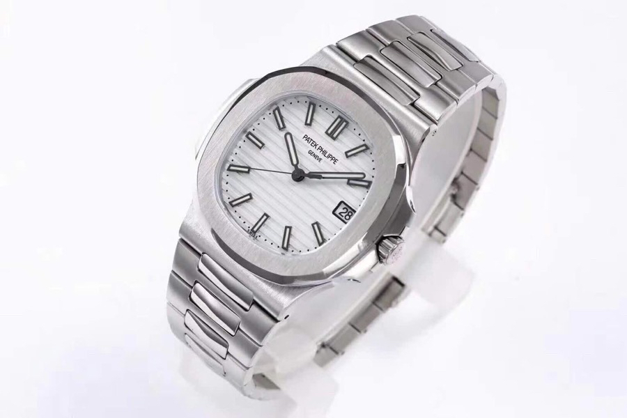 PATEK-PHILIPPE-NAUTILUS-5711-STAINLESS-STEEL-WHITE-57111A-011-03 PATEK PHILIPPE NAUTILUS 5711 STAINLESS STEEL WHITE 57111A 011 03