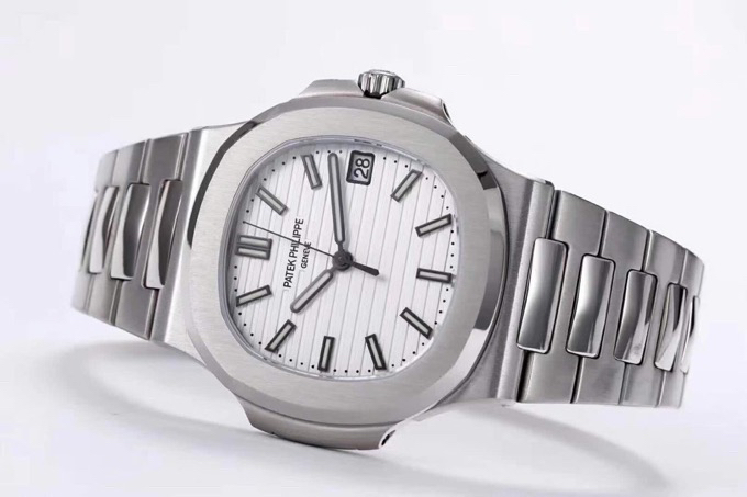 PATEK-PHILIPPE-NAUTILUS-5711-STAINLESS-STEEL-WHITE-57111A-011-07 PATEK PHILIPPE NAUTILUS 5711 STAINLESS STEEL WHITE 57111A 011 07