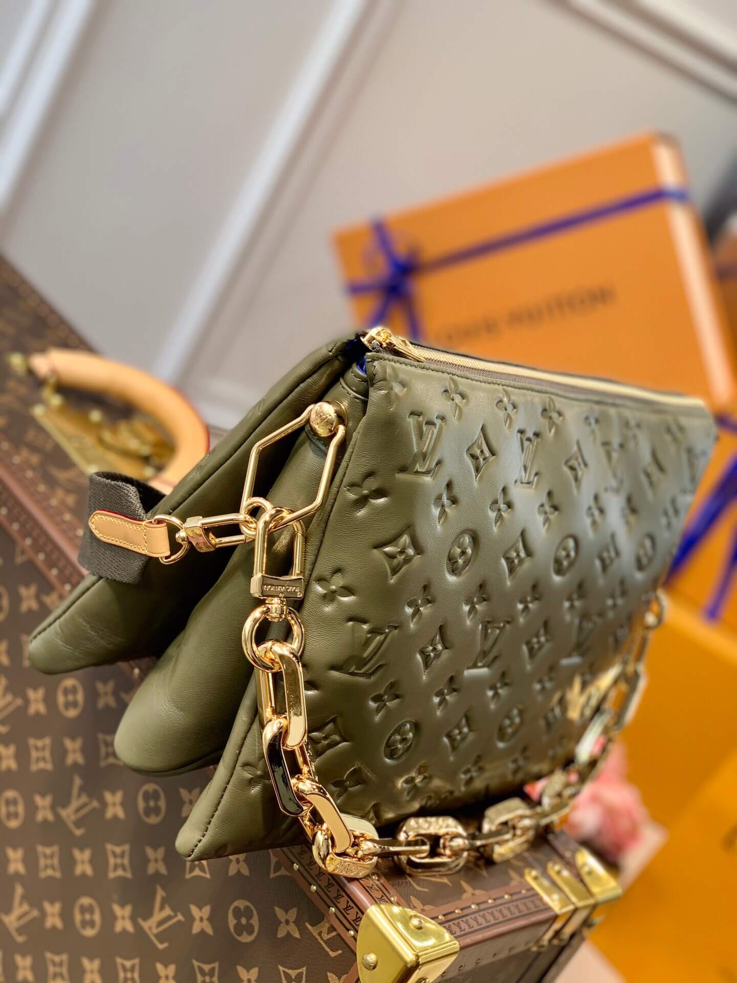 louis-vuitton-coussin-mm-h27-handbags-M57782-03 louis vuitton coussin mm h27 handbags M57782 03