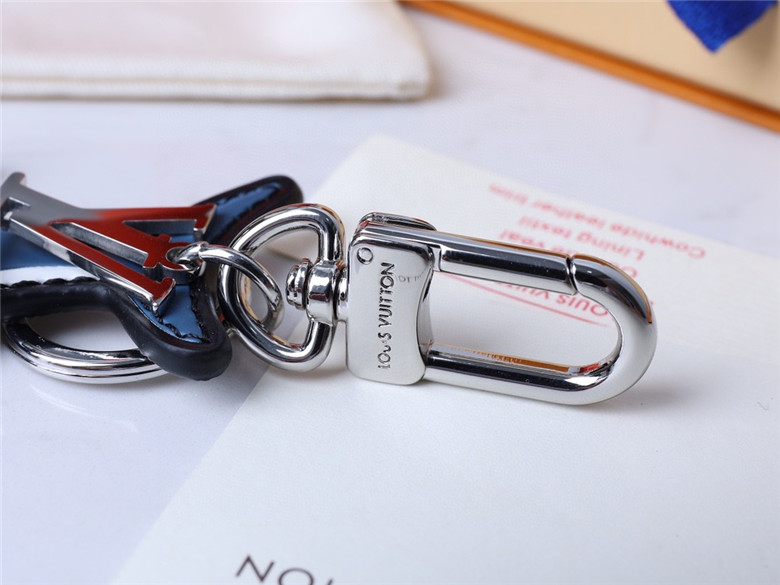 louis-vuitton-lv-aquatics-bag-charm-and-key-holder-MP2978-05 louis vuitton lv aquatics bag charm and key holder MP2978 05