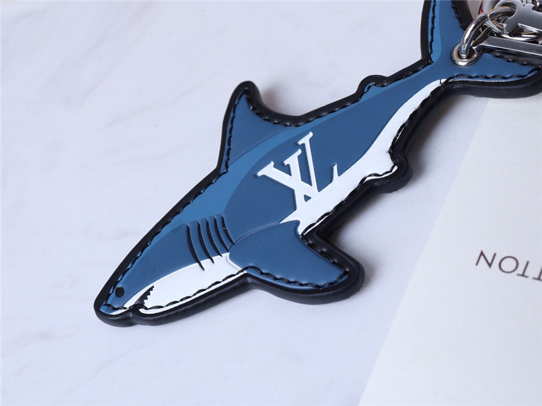 louis-vuitton-lv-aquatics-bag-charm-and-key-holder-MP2978-09 louis vuitton lv aquatics bag charm and key holder MP2978 09