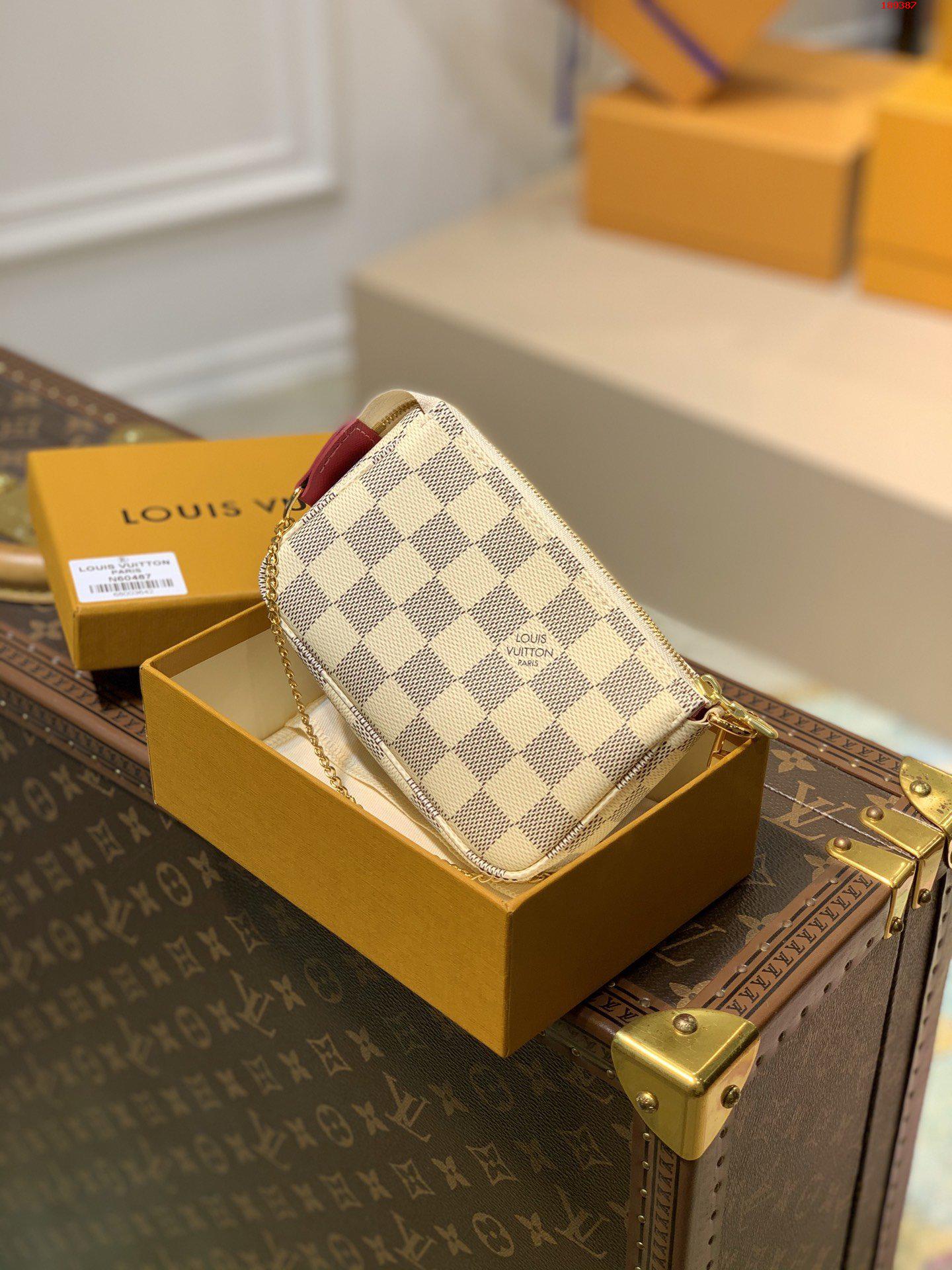 louis-vuitton-mini-pochette-accessoires-damier-azur-canvas-wallets-and-small-leather-goods-N60487-02 louis vuitton mini pochette accessoires damier azur canvas wallets and small leather goods N60487 02