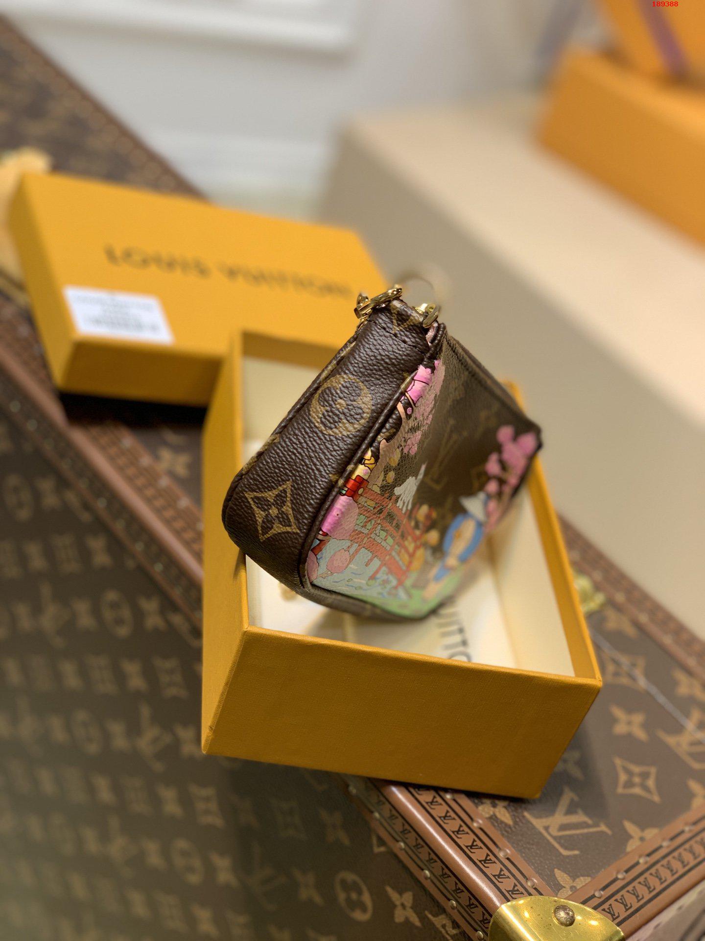 louis-vuitton-mini-pochette-accessoires-monogram-canvas-wallets-and-small-leather-goods-M45905-06 louis vuitton mini pochette accessoires monogram canvas wallets and small leather goods M45905 06