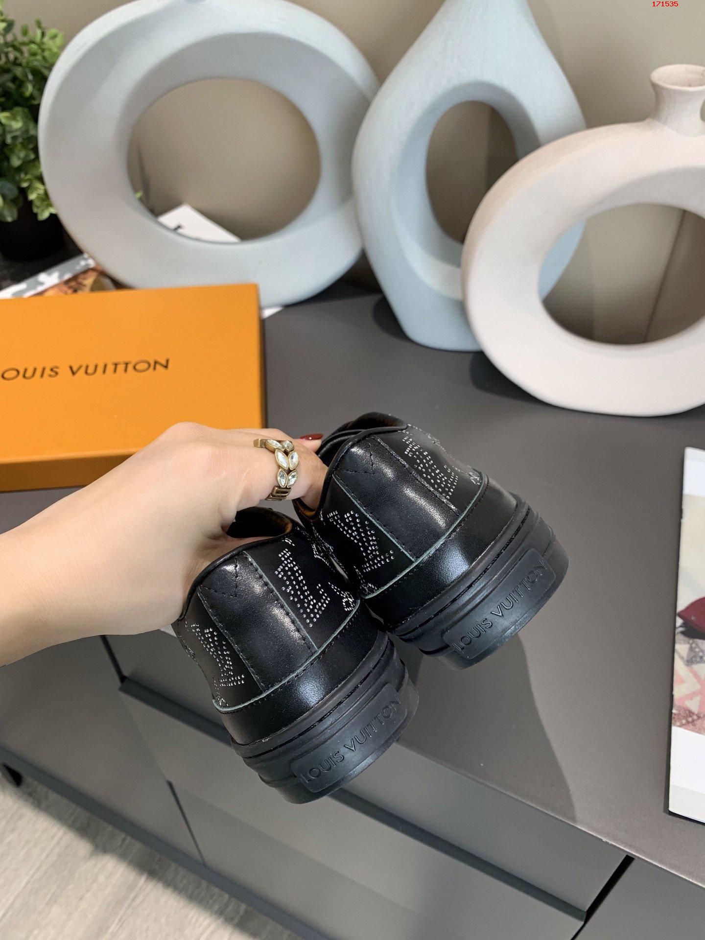 louis-vuitton-stellar-sneaker-shoes-1A87TG-09 louis vuitton stellar sneaker shoes 1A87TG 09