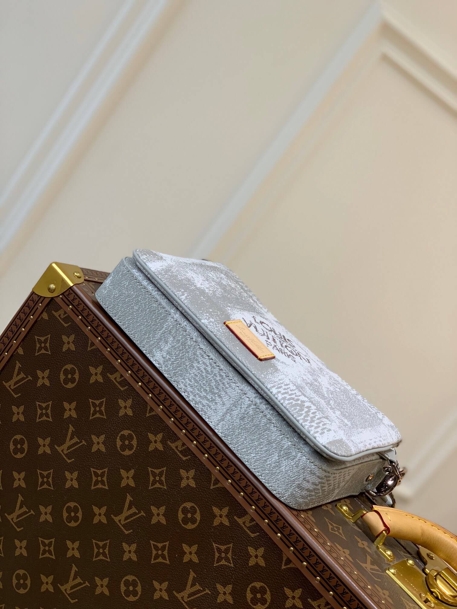 louis-vuitton-trio-messenger-damier-other-bags-N50068-04 louis vuitton trio messenger damier other bags N50068 04
