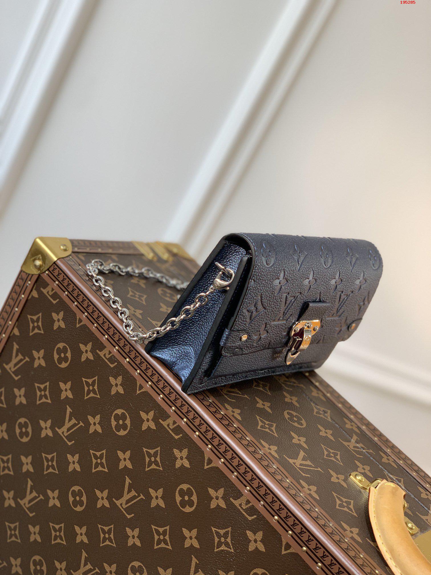 louis-vuitton-vavin-chain-wallet-monogram-empreinte-leather-wallets-and-small-leather-goods-M59077-04 louis vuitton vavin chain wallet monogram empreinte leather wallets and small leather goods M59077 04