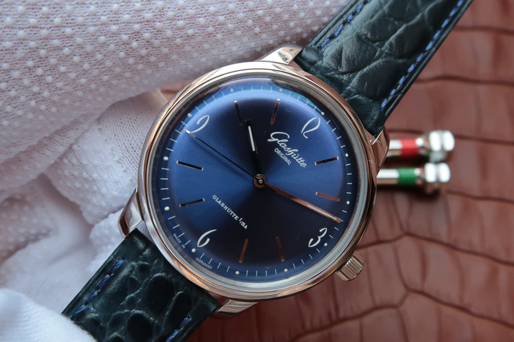 GLASHÜTTE-ORIGINAL-SIXTIES-STAINLESS-STEEL-BLUE1-39-52-06-02-04-03 GLASHUTTE ORIGINAL SIXTIES STAINLESS STEEL BLUE1 39 52 06 02 04 03