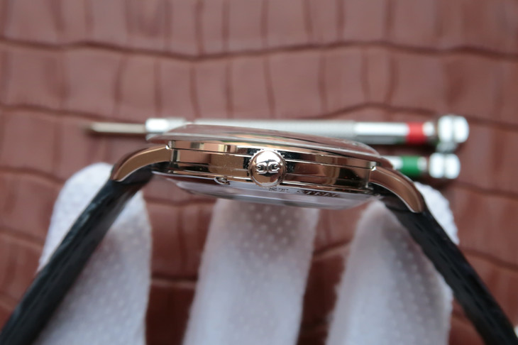 GLASHÜTTE-ORIGINAL-SIXTIES-STAINLESS-STEEL-BLUE1-39-52-06-02-04-05 GLASHUTTE ORIGINAL SIXTIES STAINLESS STEEL BLUE1 39 52 06 02 04 05