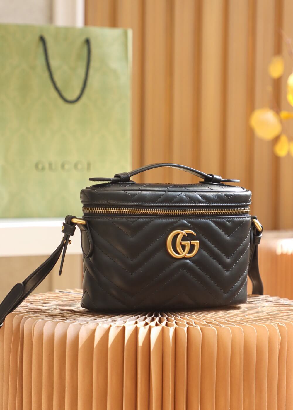 GUCCI-GG-MARMONT-MINI-BAG-BLACK-672253-DTDHT-1000-02 GUCCI GG MARMONT MINI BAG BLACK 672253 DTDHT 1000 02
