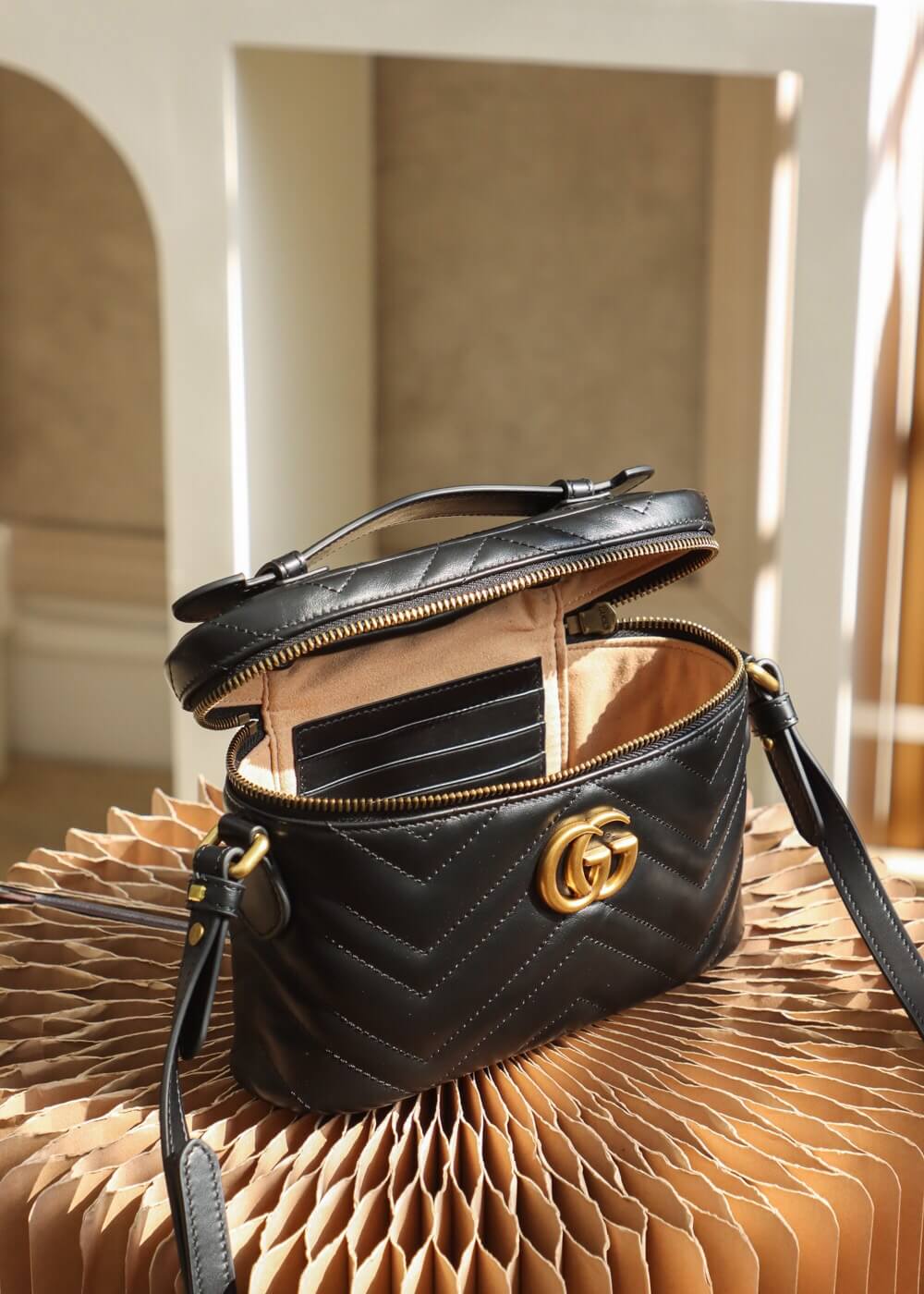 GUCCI-GG-MARMONT-MINI-BAG-BLACK-672253-DTDHT-1000-09 GUCCI GG MARMONT MINI BAG BLACK 672253 DTDHT 1000 09