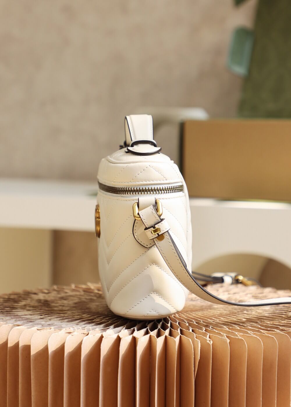 GUCCI-GG-MARMONT-MINI-BAG-WHITE-672253-DTDHT-03 GUCCI GG MARMONT MINI BAG WHITE 672253 DTDHT 03