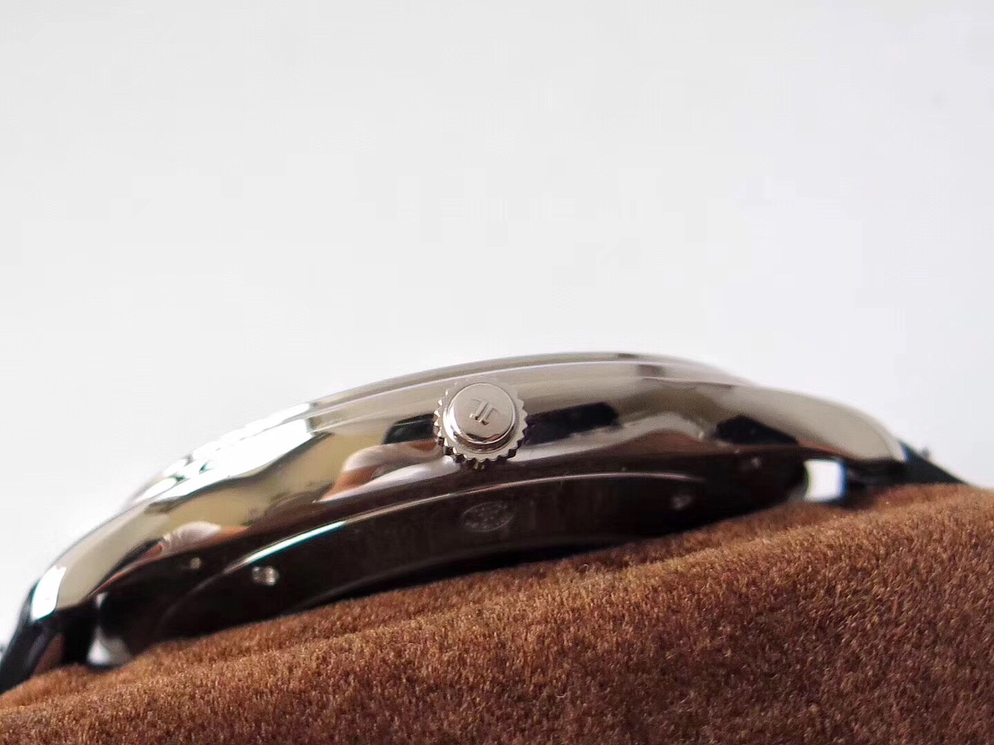 JAEGER-LECOULTRE-MASTER-ULTRA-THIN-DATE-1288420-07 JAEGER LECOULTRE MASTER ULTRA THIN DATE 1288420 07