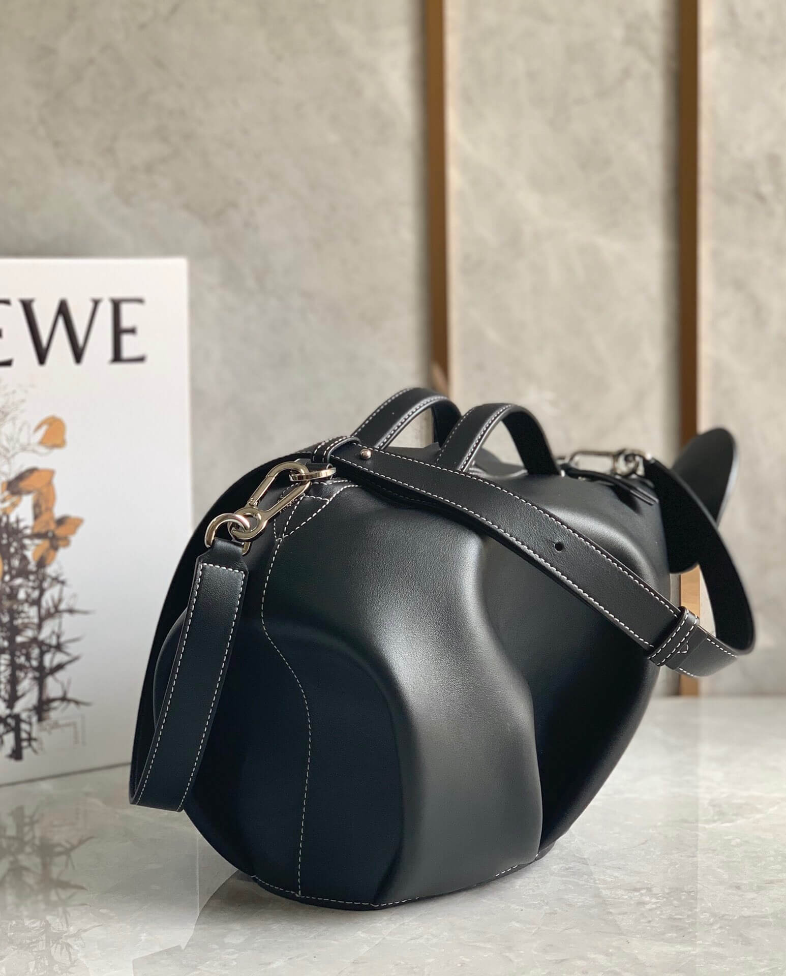 LOEWE-LARGE-ELEPHANT-BAG-IN-CLASSIC-CALFSKIN-BLACK-0010492676-03 LOEWE LARGE ELEPHANT BAG IN CLASSIC CALFSKIN BLACK 0010492676 03
