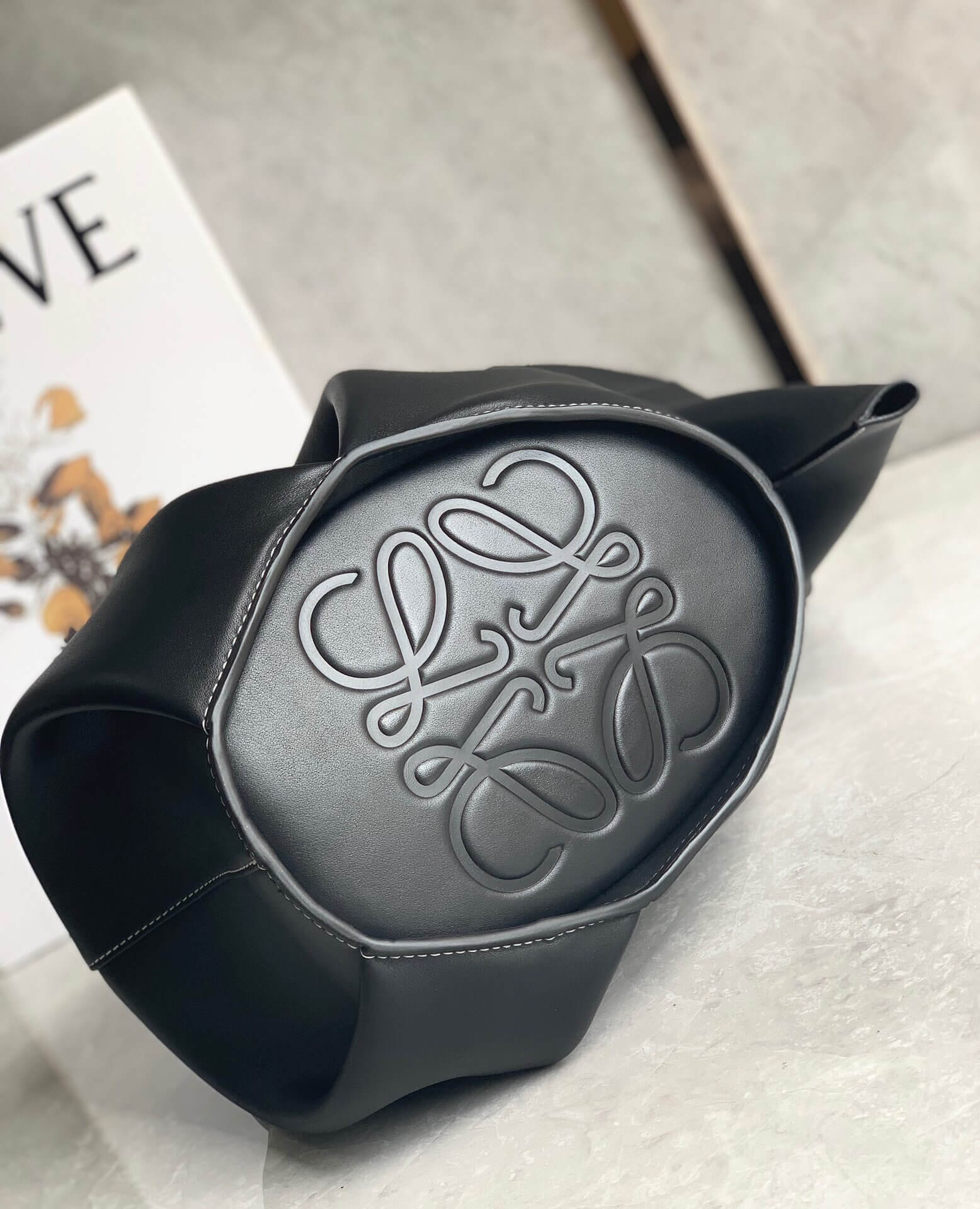 LOEWE-LARGE-ELEPHANT-BAG-IN-CLASSIC-CALFSKIN-BLACK-0010492676-06 LOEWE LARGE ELEPHANT BAG IN CLASSIC CALFSKIN BLACK 0010492676 06