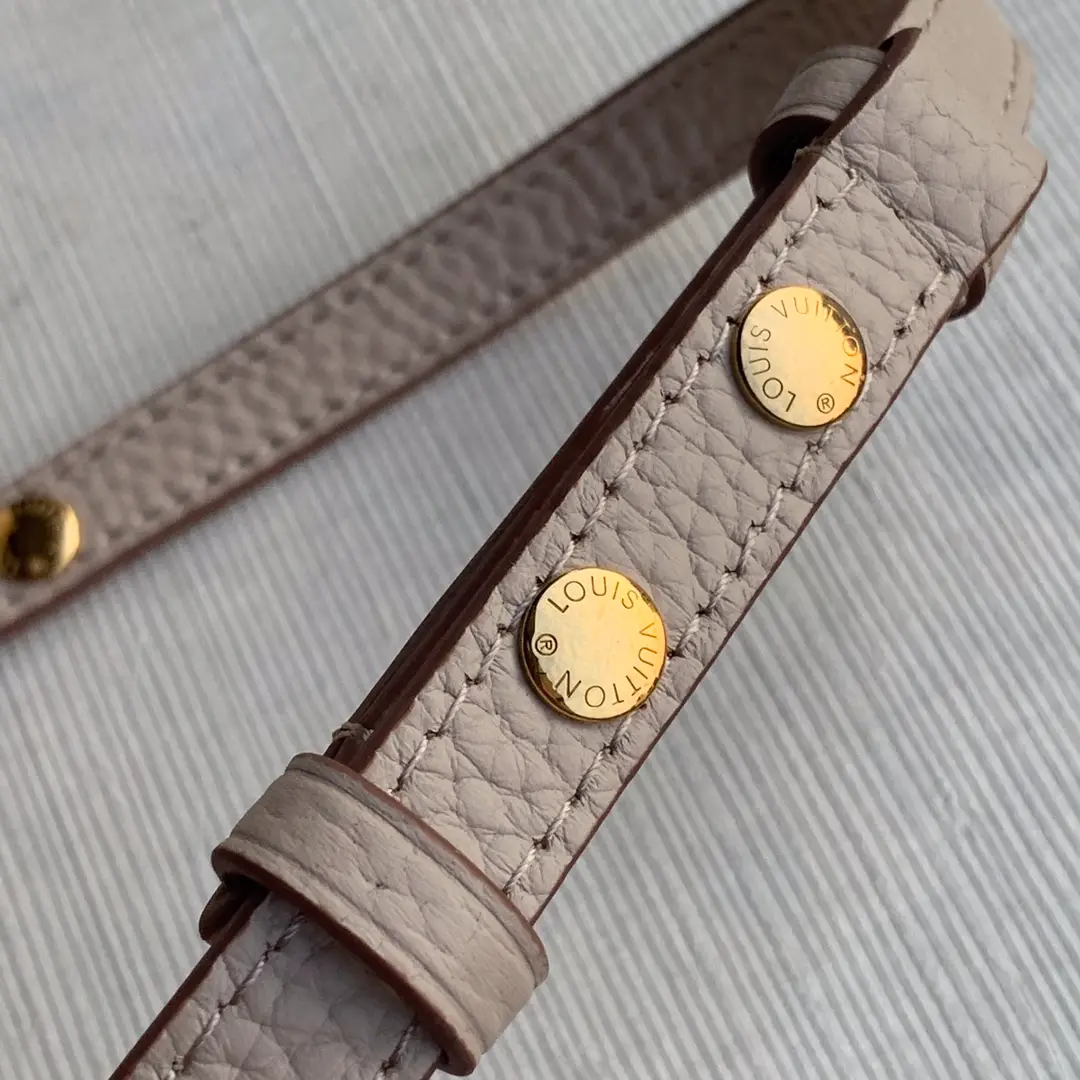 LOUIS VUITTON TWIST ONE HANDLE MM HANDBAG TAURILLON LEATHER GREIGE M57092_7 LOUIS VUITTON TWIST ONE HANDLE MM HANDBAG TAURILLON LEATHER GREIGE M57092 7