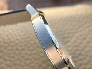 MONTBLANC HERITAGE SPIRIT DATE AUTOMATIC MENS U0111622 011