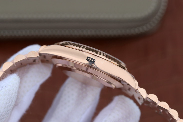 ROLEX-DAY-DATE-40-EVEROSE-OLIVE-ROMAN-228235-0025-06 ROLEX DAY DATE 40 EVEROSE OLIVE ROMAN 228235 0025 06