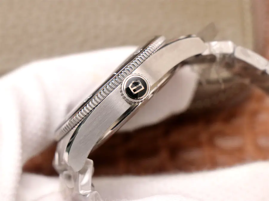 TAG-HEUER-AUTAVIA-CALIBRE-STAINLESS-STEEL-BLACK-WBE5114.EB0173-006 TAG HEUER AUTAVIA CALIBRE STAINLESS STEEL BLACK WBE5114.EB0173 006