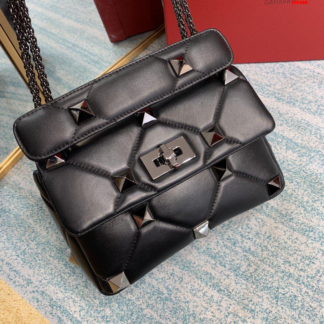 VALENTINO-MEDIUM-ROMAN-STUD-THE-SHOULDER-BAG-IN-NAPPA-WITH-CHAIN-AND-TONAL-STUDS-BLACK-XW2B0I82LWB0NO-03 VALENTINO MEDIUM ROMAN STUD THE SHOULDER BAG IN NAPPA WITH CHAIN AND TONAL STUDS BLACK XW2B0I82LWB0NO 03