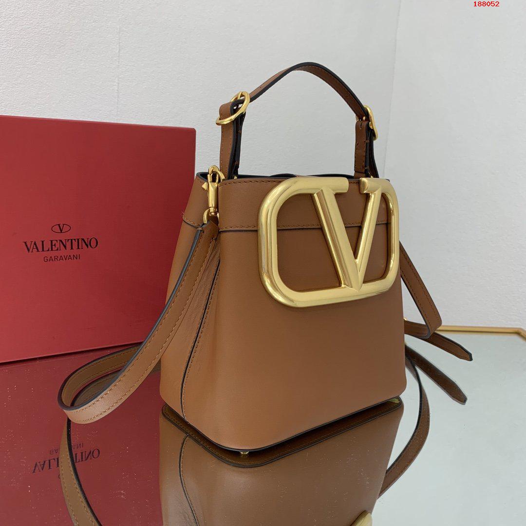 VALENTINO-SUPERVEE-CALFSKIN-HANDBAG-BROWN-WW2B0J74ZXLHG5-03 VALENTINO SUPERVEE CALFSKIN HANDBAG BROWN WW2B0J74ZXLHG5 03