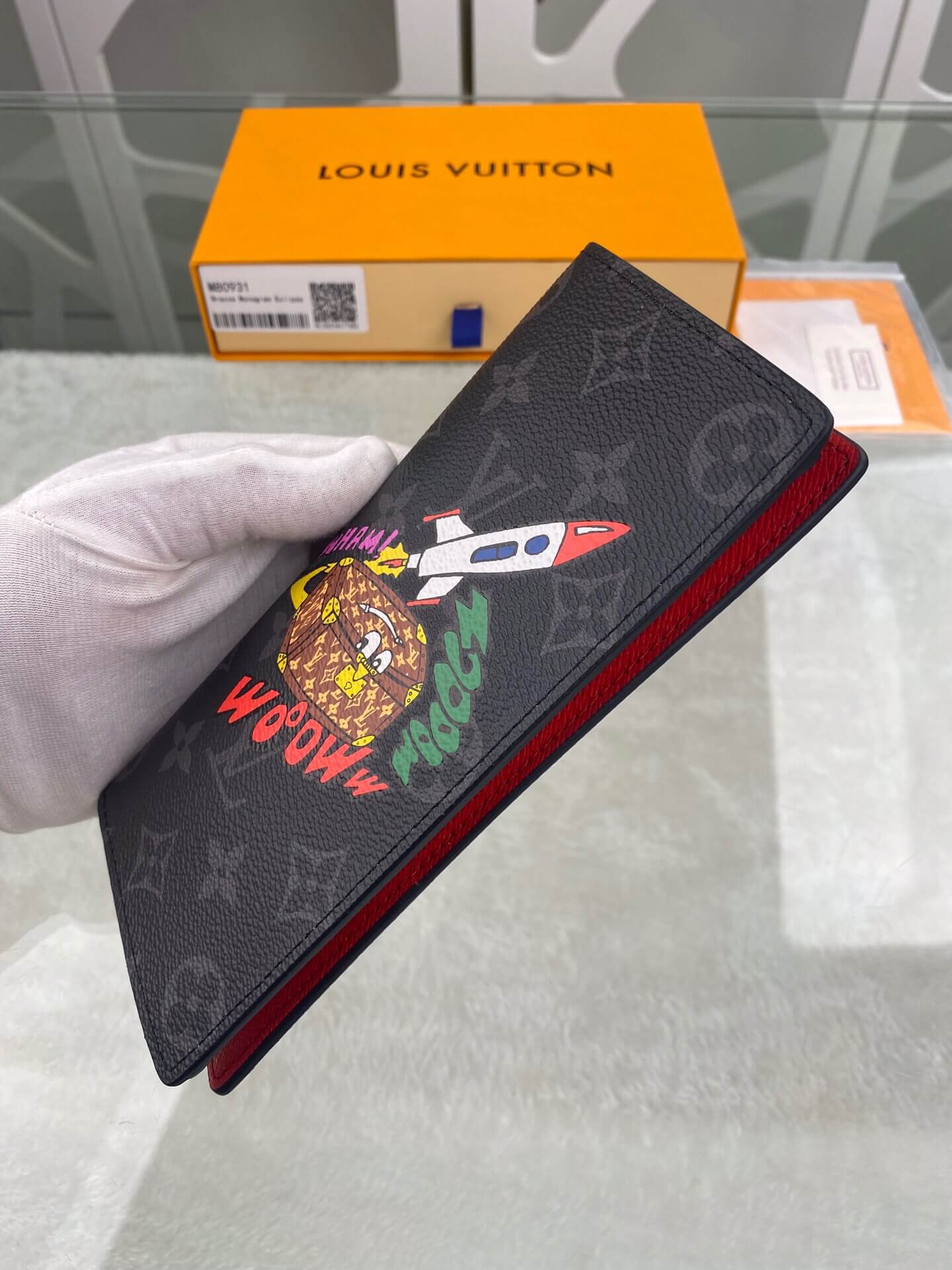 louis-vuitton-brazza-wallet-monogram-eclipse-canvas-wallets-and-small-leather-goods-M80931-03 louis vuitton brazza wallet monogram eclipse canvas wallets and small leather goods M80931 03