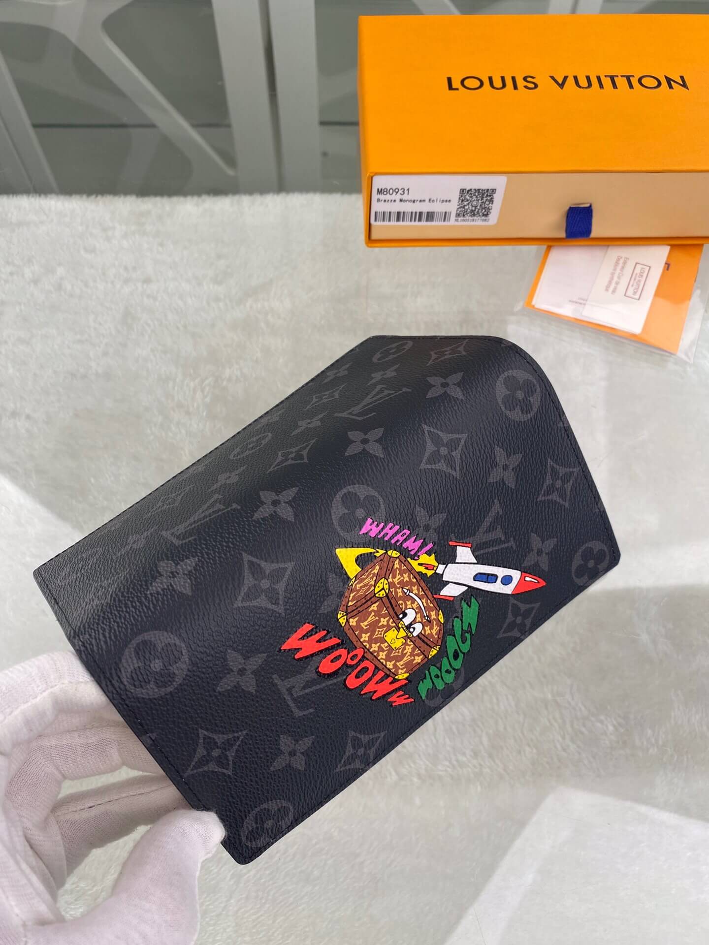 louis-vuitton-brazza-wallet-monogram-eclipse-canvas-wallets-and-small-leather-goods-M80931-08 louis vuitton brazza wallet monogram eclipse canvas wallets and small leather goods M80931 08