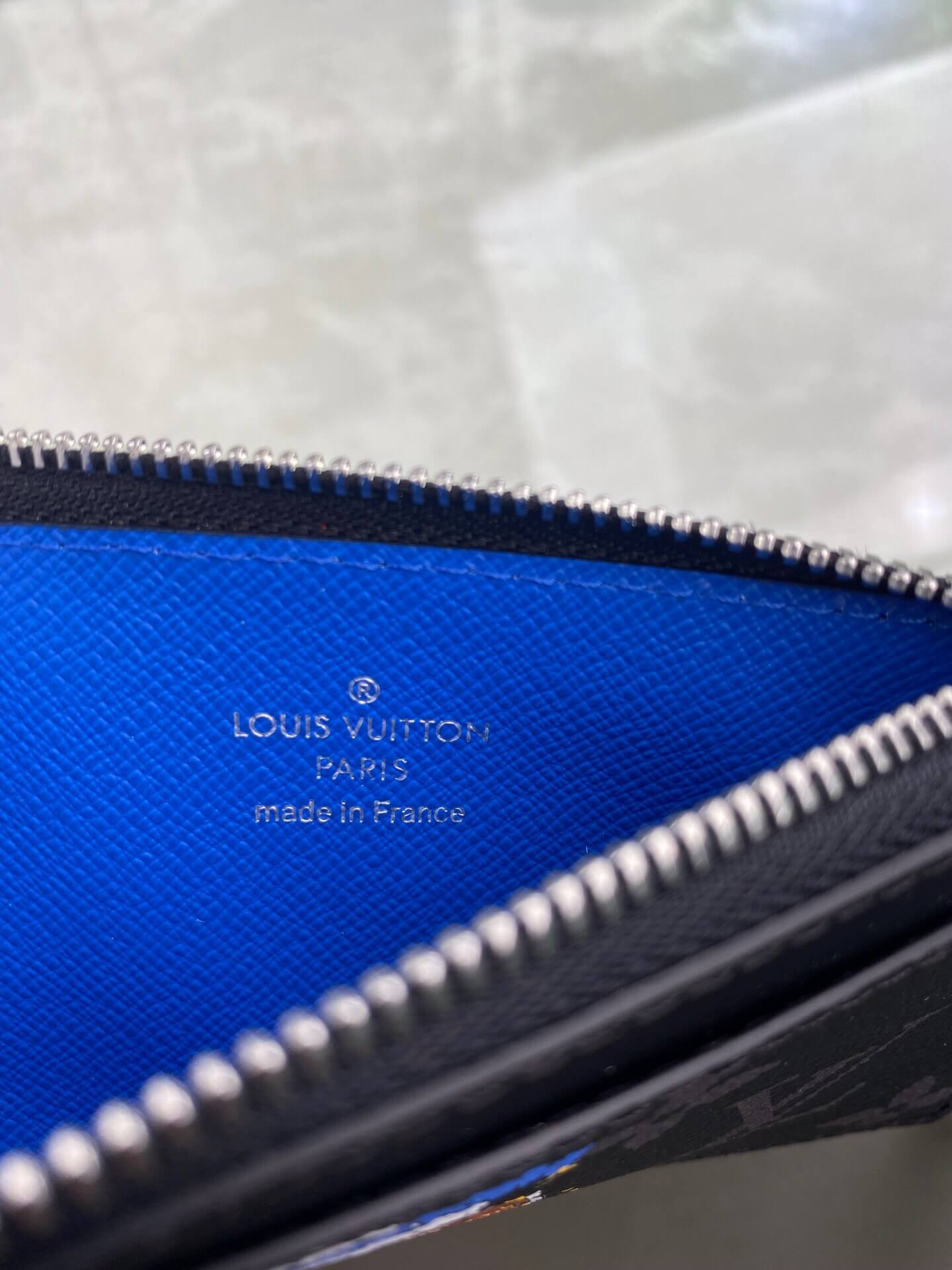 louis-vuitton-coin-card-holder-monogram-eclipse-canvas-wallets-and-small-leather-goods-M80932-04 louis vuitton coin card holder monogram eclipse canvas wallets and small leather goods M80932 04