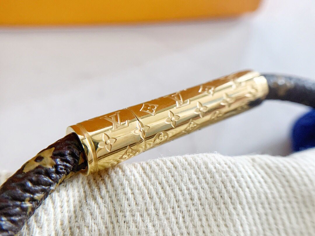 louis-vuitton-lv-confidential-bracelet-monogram-canvas-leather-bracelets-M6334G-06 louis vuitton lv confidential bracelet monogram canvas leather bracelets M6334G 06