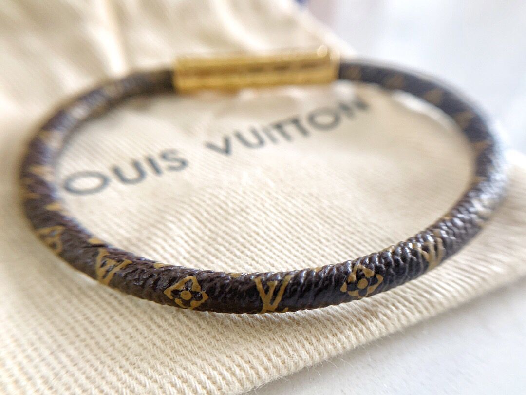 louis-vuitton-lv-confidential-bracelet-monogram-canvas-leather-bracelets-M6334G-07 louis vuitton lv confidential bracelet monogram canvas leather bracelets M6334G 07